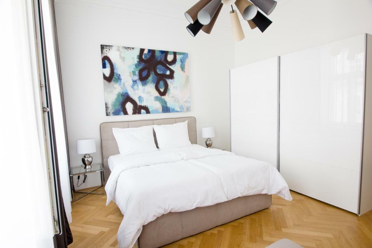 Urania - Mai's Apartment Vienna