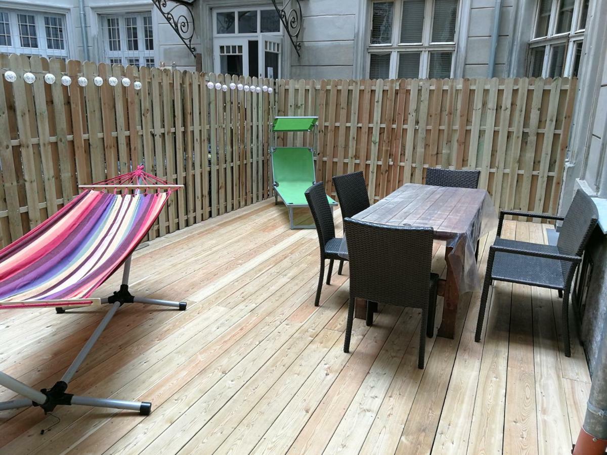 Prater & Center Mit Eigener Terrasse Apartment *
