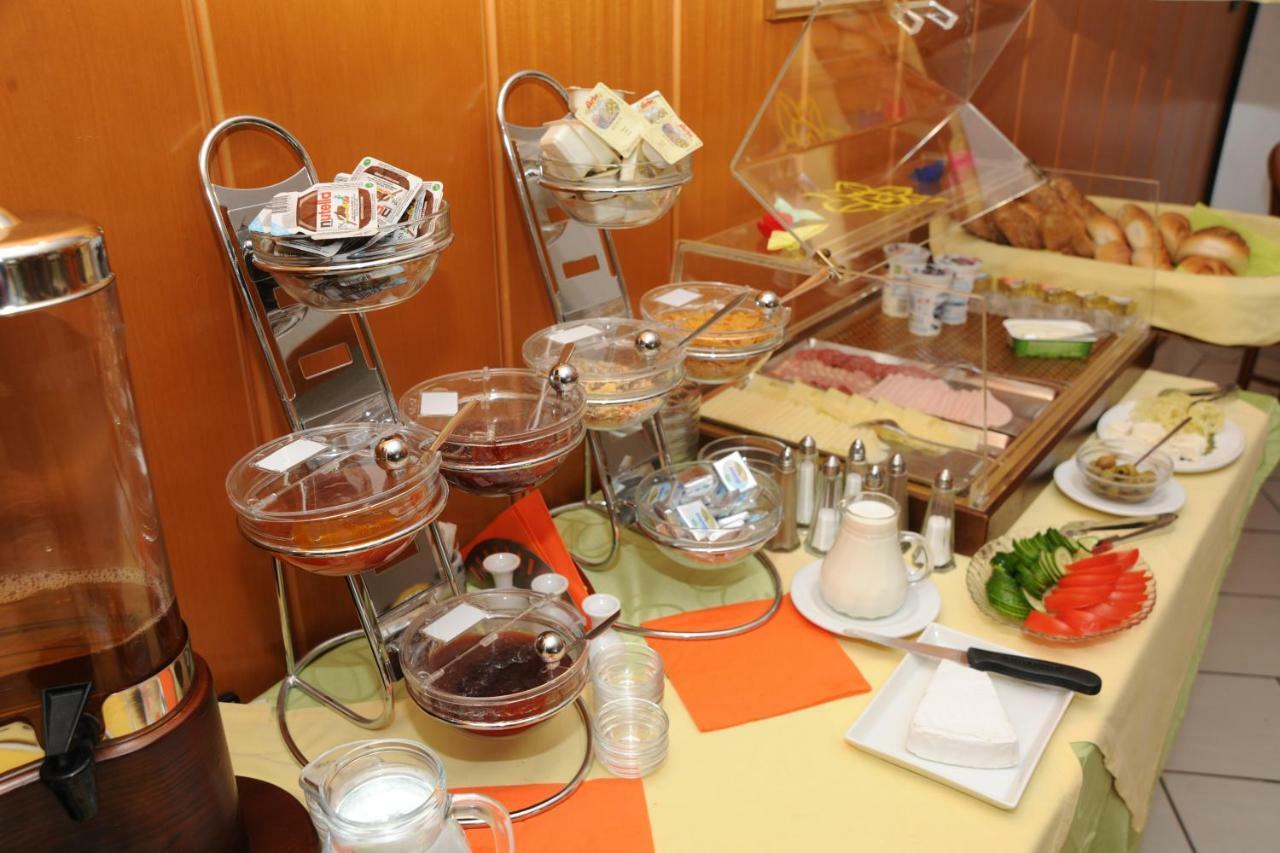 Bed & Breakfast Erlaa 4*