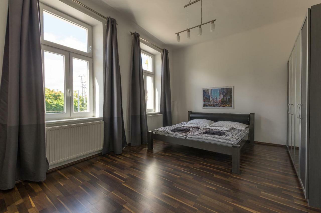 Spacious In Center With Terrace * Vienna