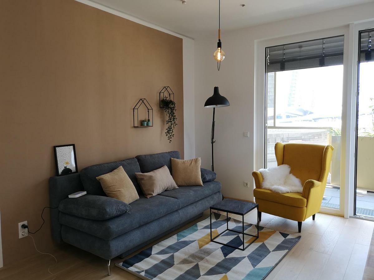 S-home @ Central Station Apartment *