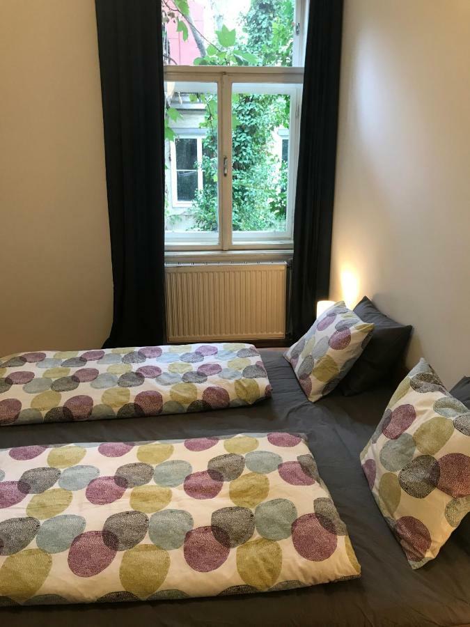 Wiener Lebensgefuehl Im Herzen Der Josefstadt Vienna