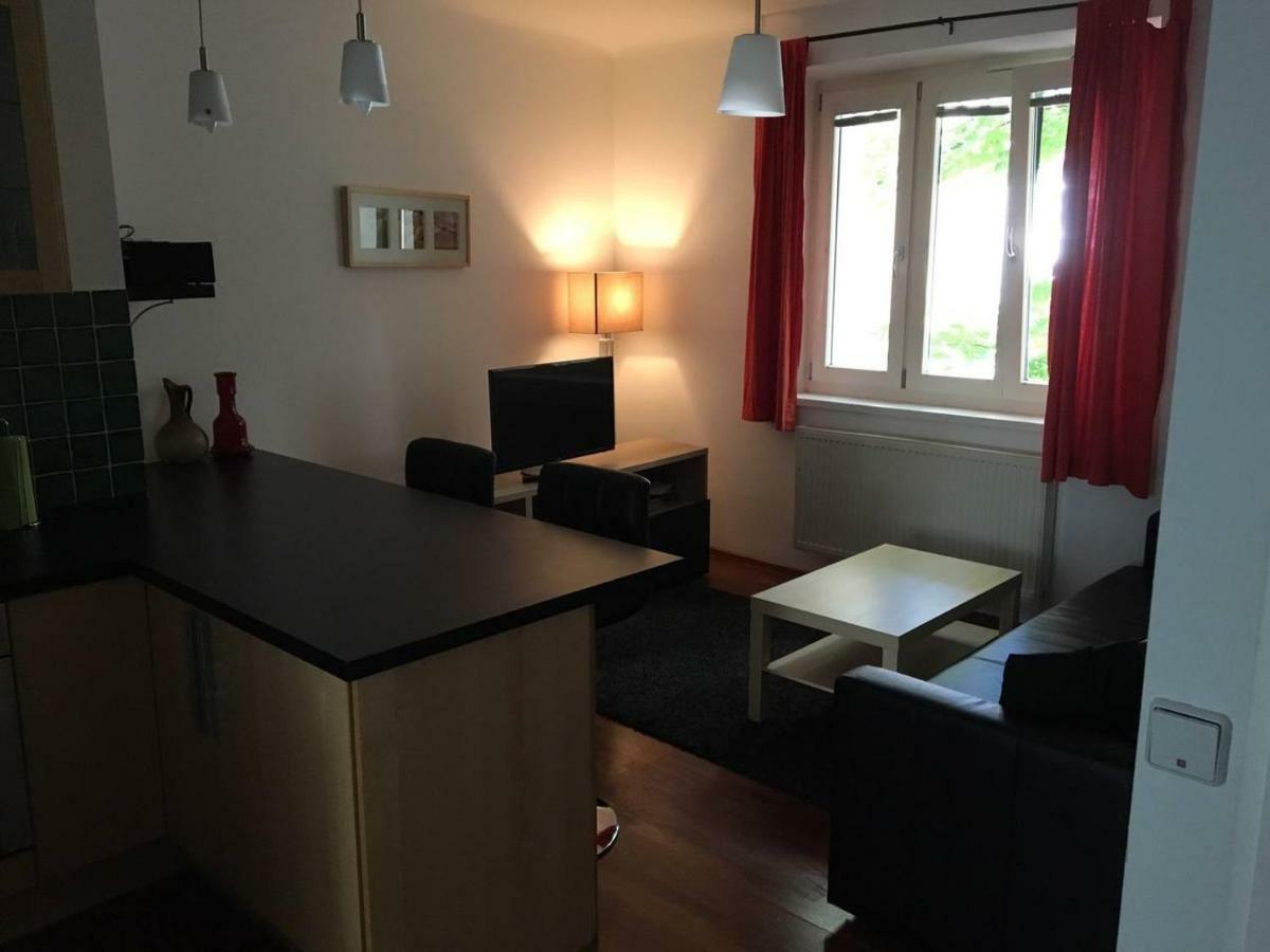 Apartment4u Mollardgasse Apartment