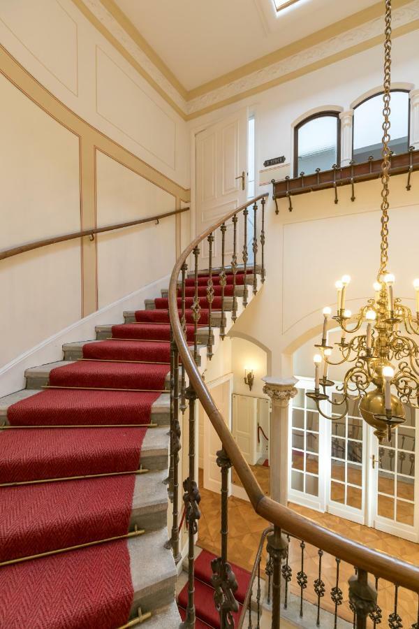 Demel Apartment