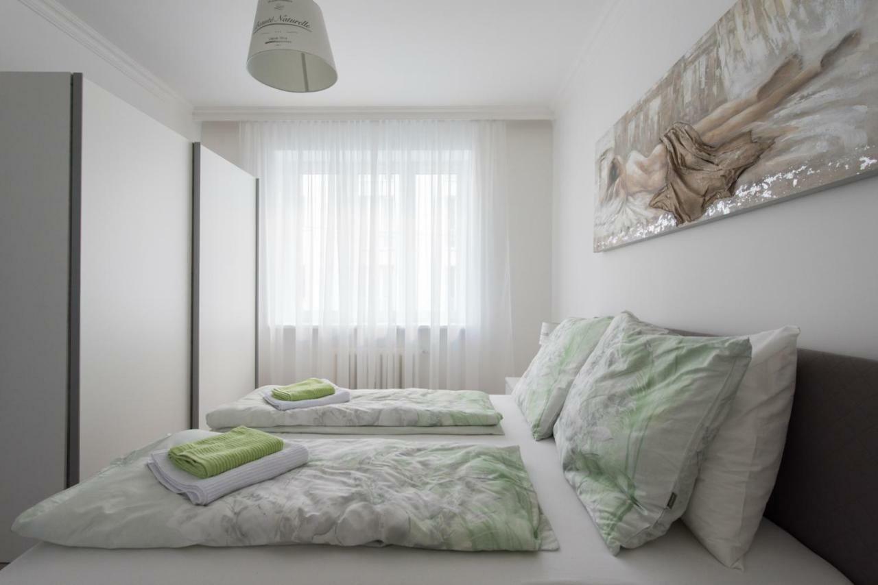Let It Be U1, U2, U4 Karlsplatz Oper Apartment *