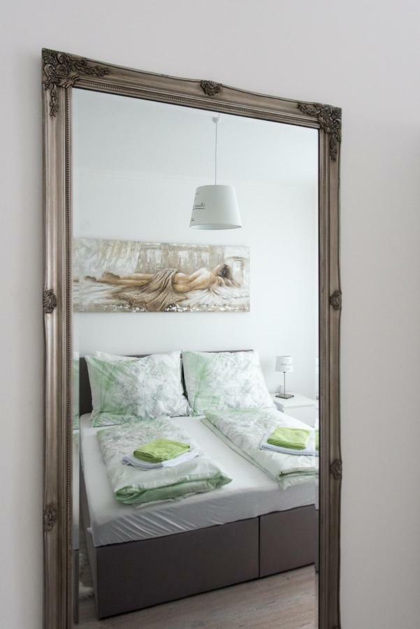 Apartment Let It Be U1, U2, U4 Karlsplatz Oper Vienna