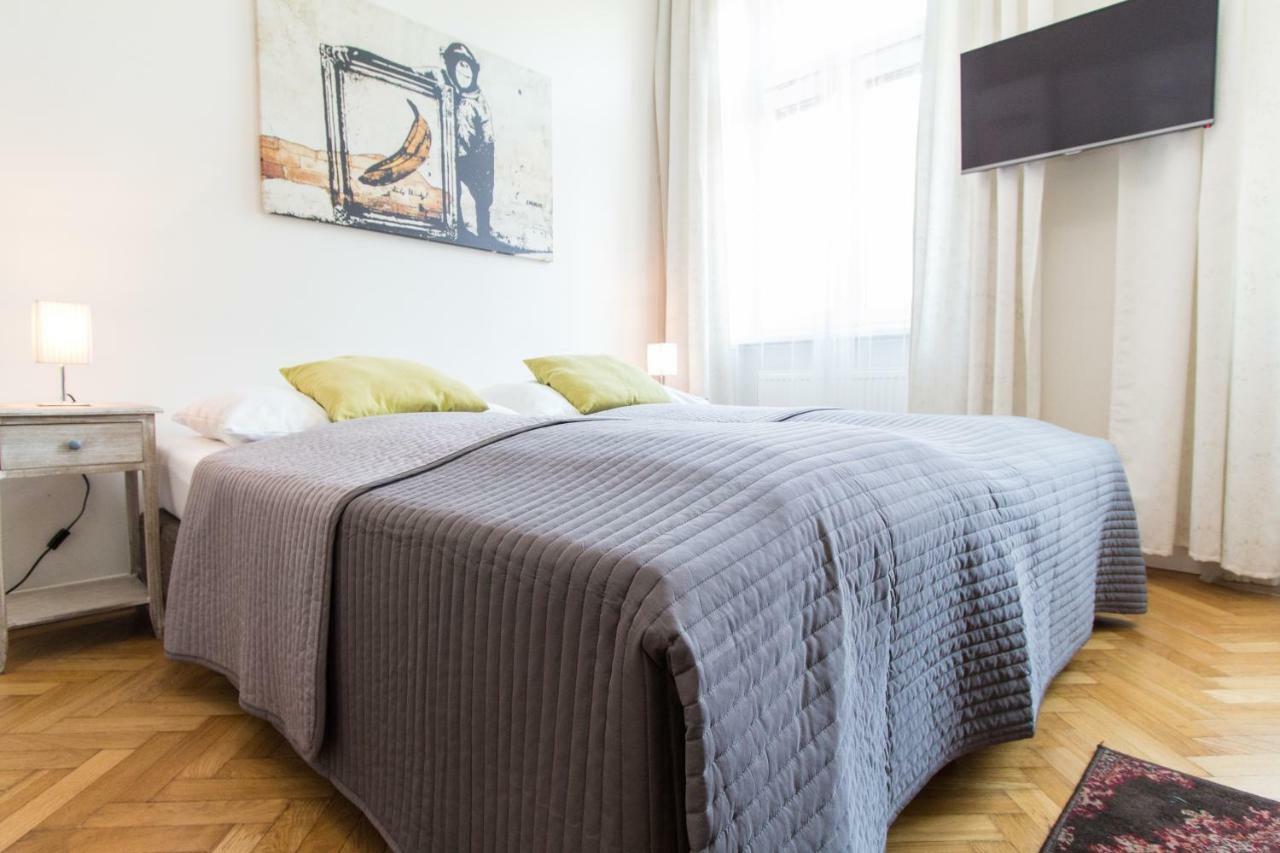 Apartment Design I Contactless Check-in *