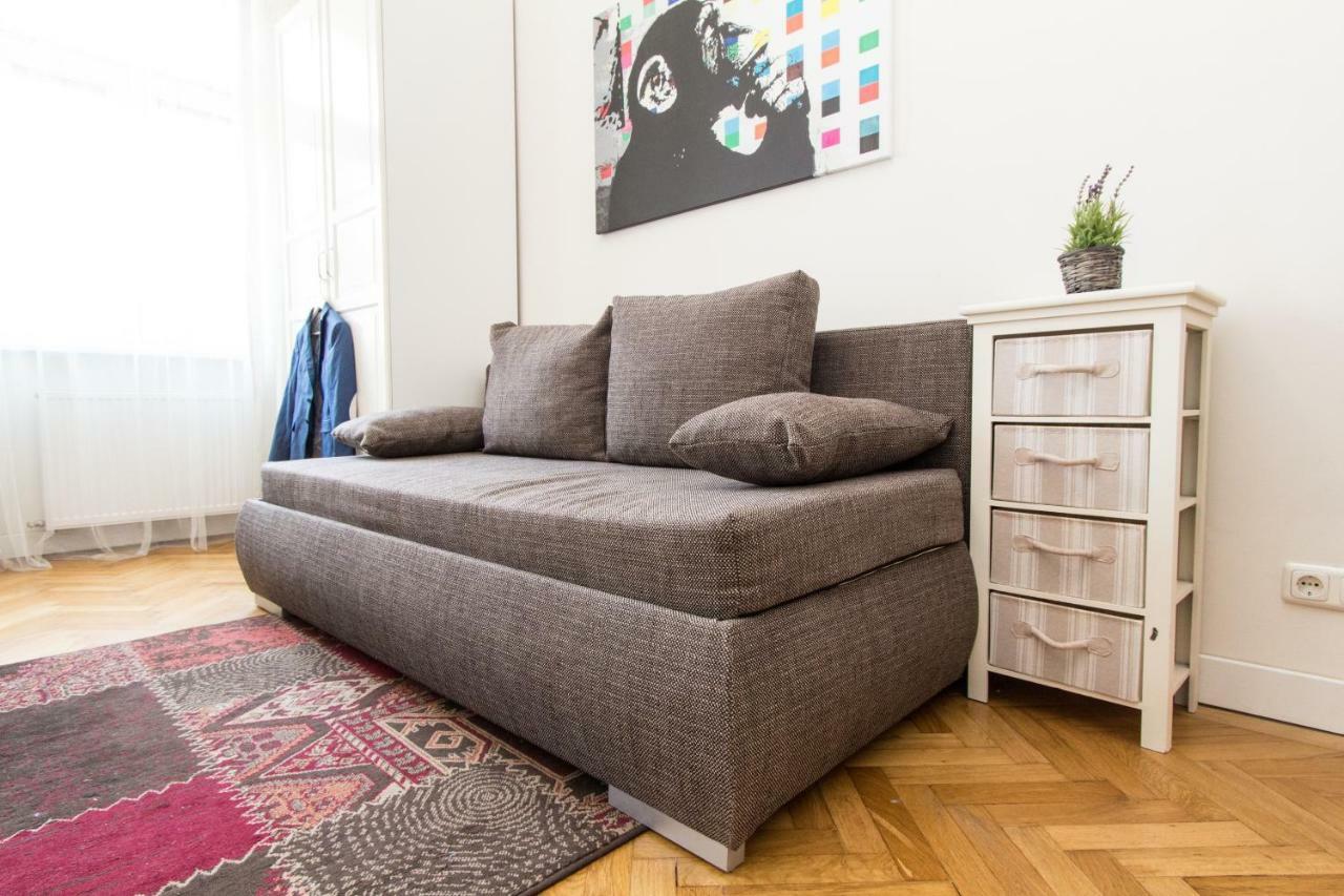 Design I Contactless Check-in Apartment *