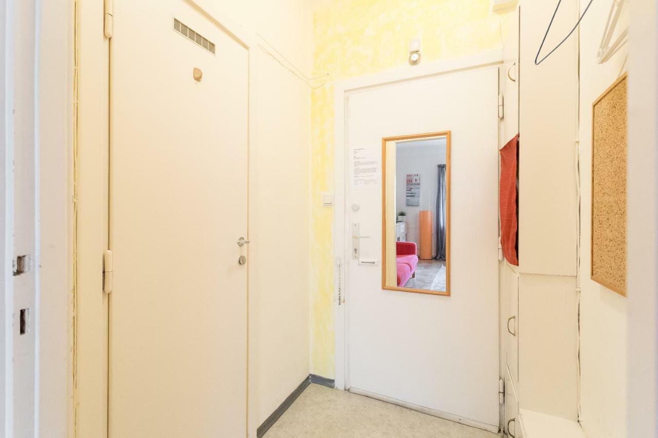 Cozy And Quiet Flat - 12 Min To Center *