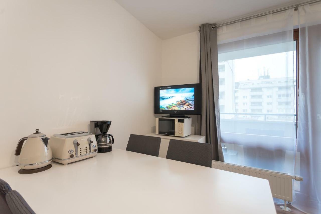 Apartment Spacious With Balcony Vienna
