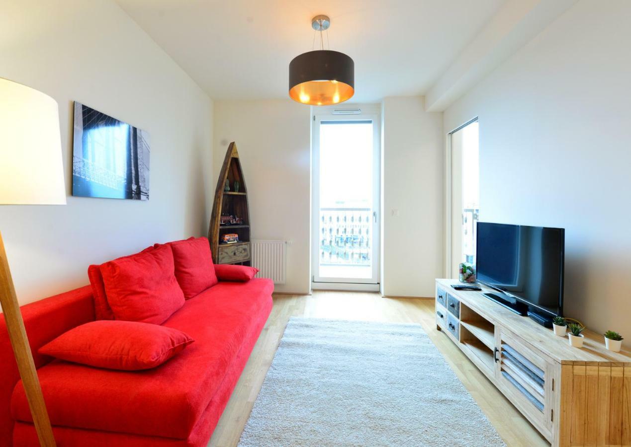 Self-check-in With View & Free Parking Apartment *