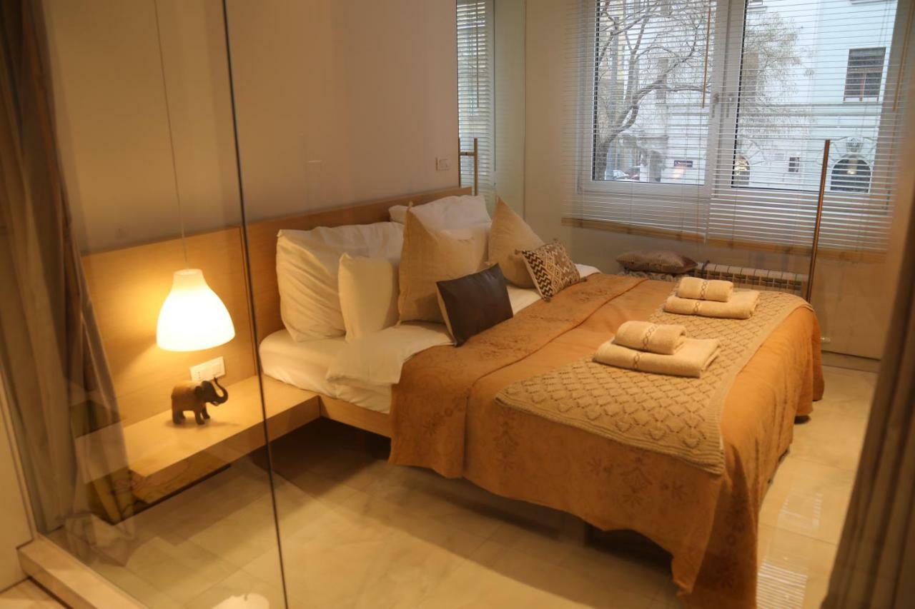 Apartment Feel In *