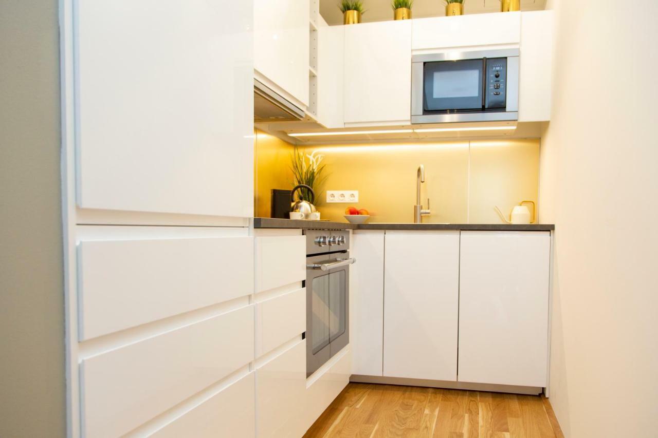Apartment Cozy & Cool * 5 Min To City Center *