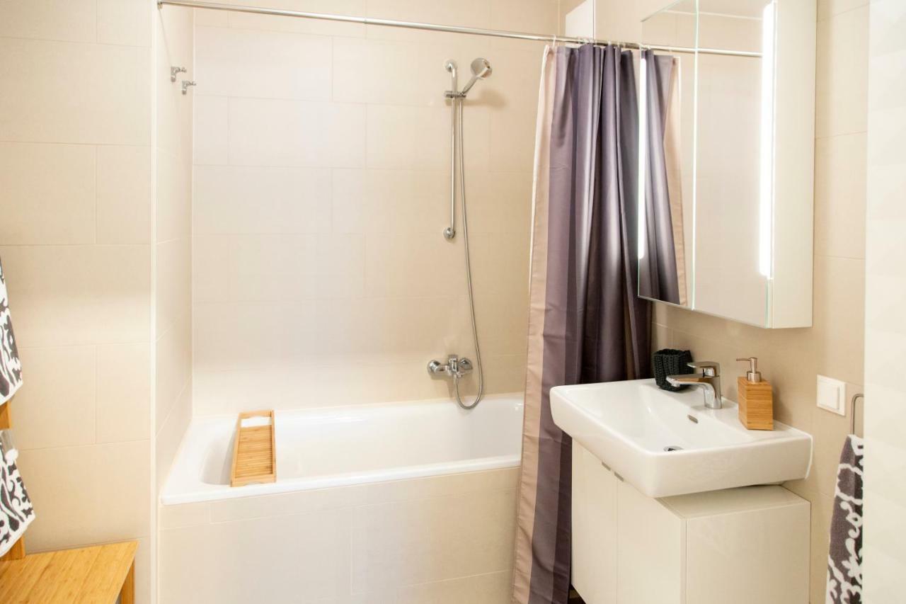 Cozy & Cool * 5 Min To City Center Apartment Vienna