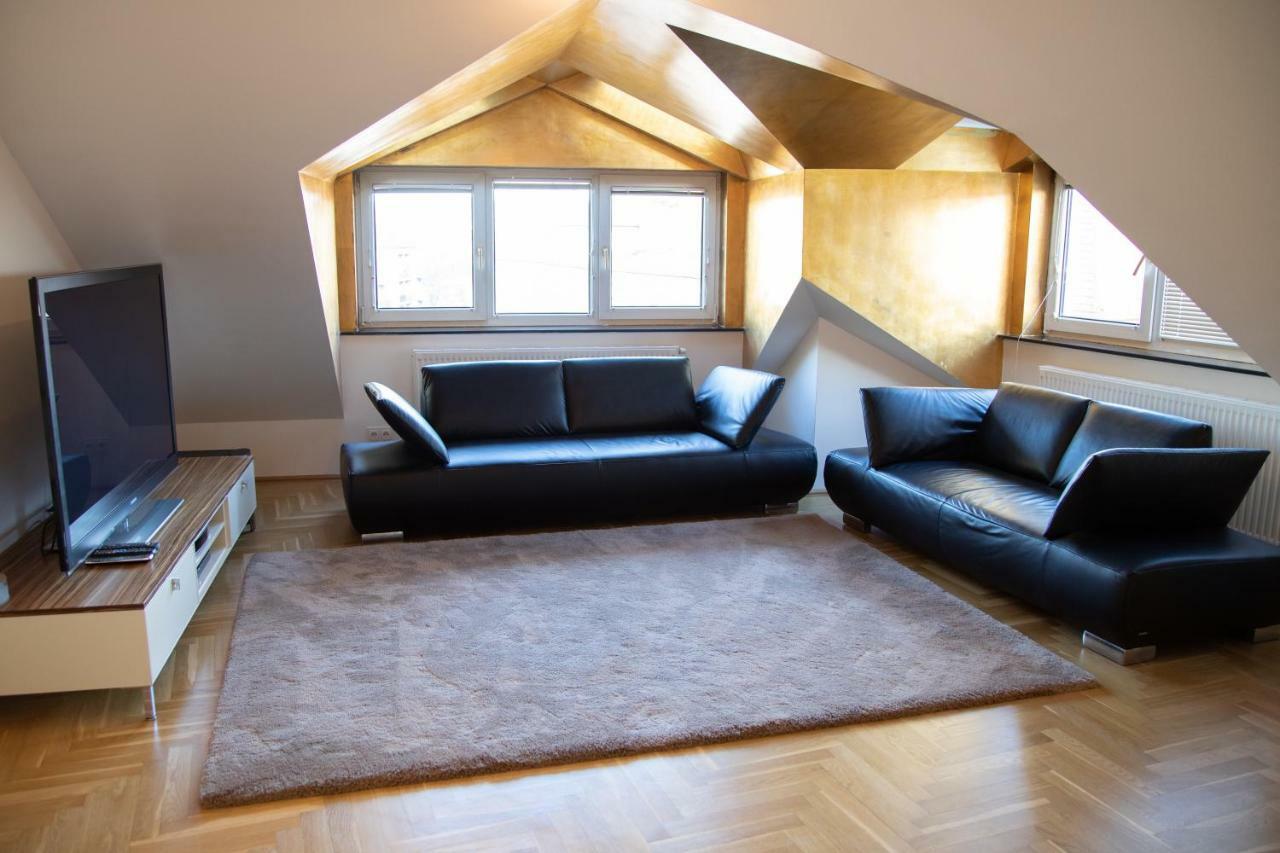 Easy Penthouse Apartment