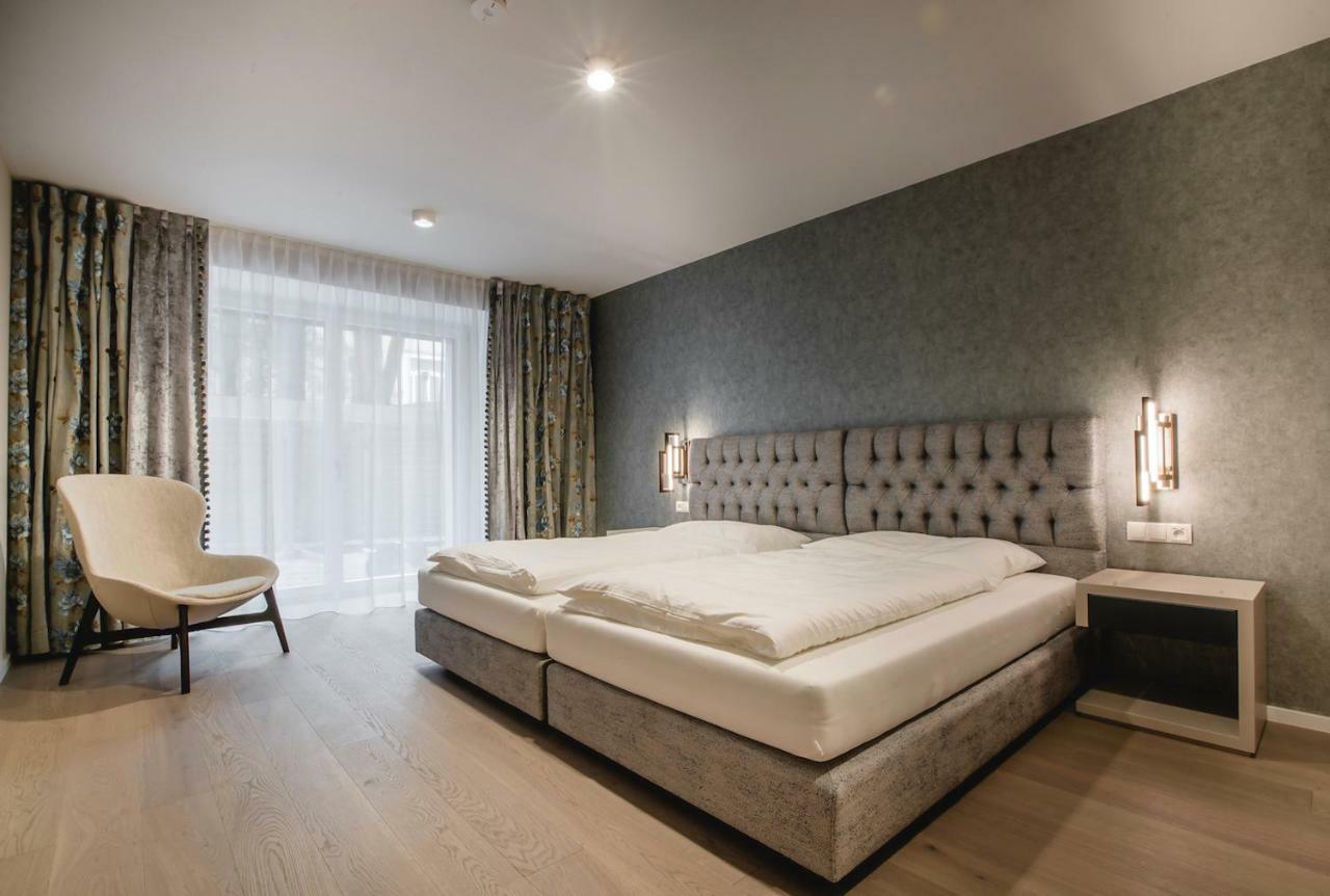 Karl Palais Wessely Apartment *