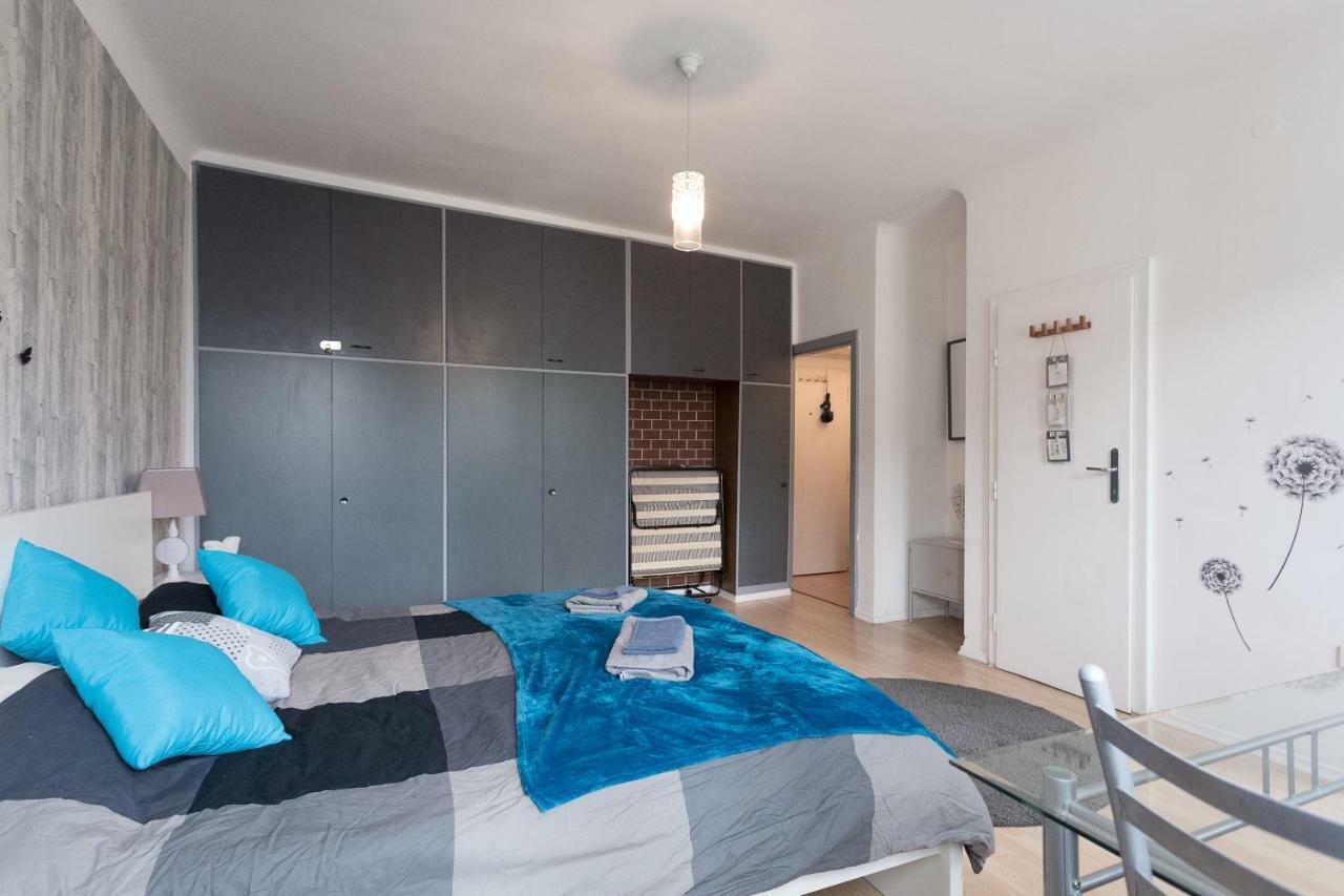 Apartment Cute Red Star Center *