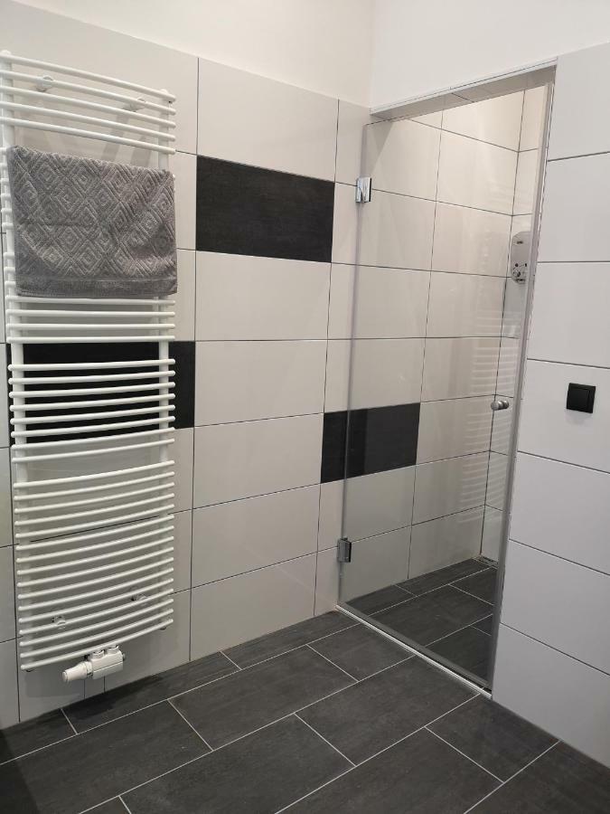 Apartment, Modern Und Neu Renoviert