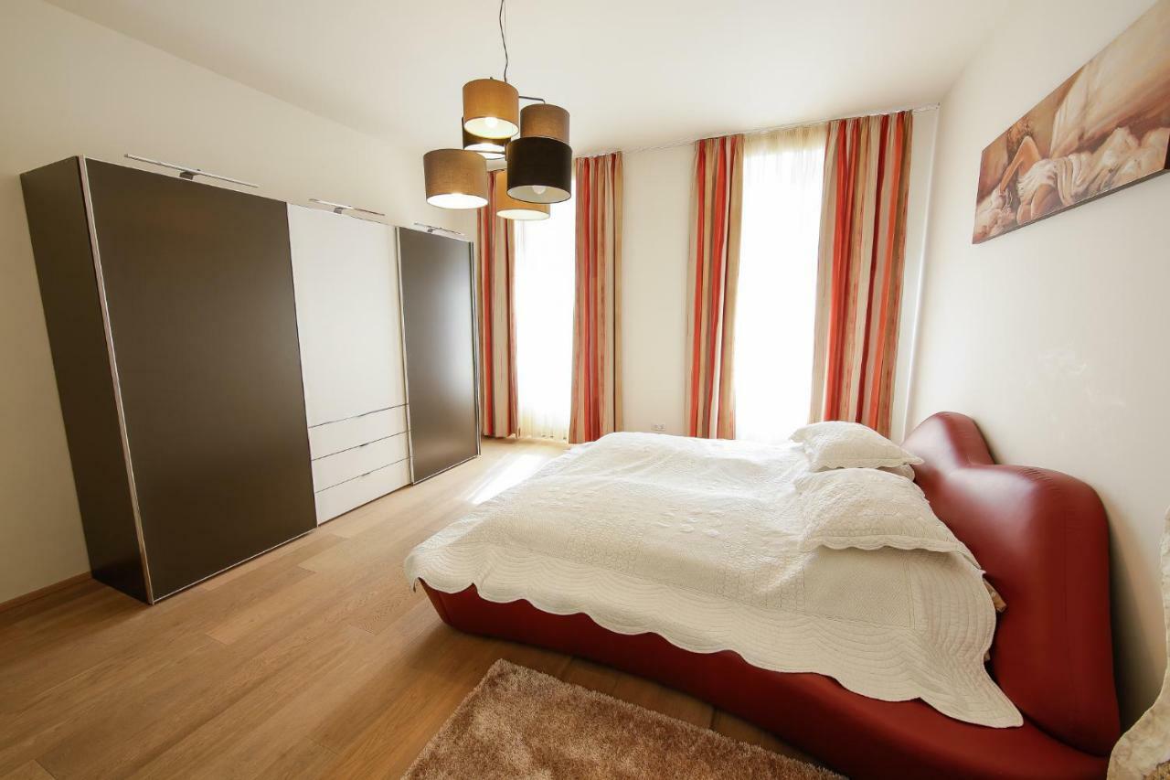Apartment Rennweg 1 By Nikolax *