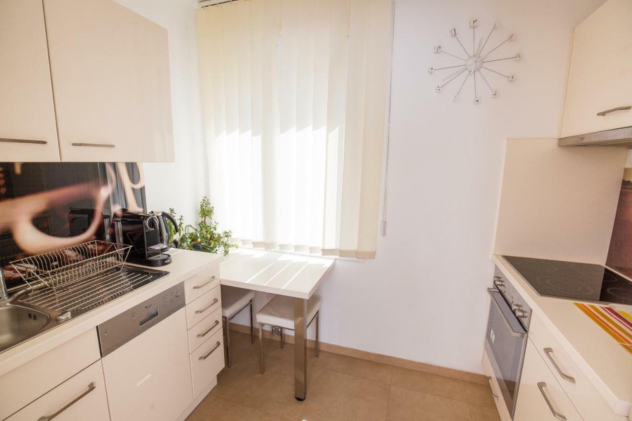 1010 By Nikolax Apartment