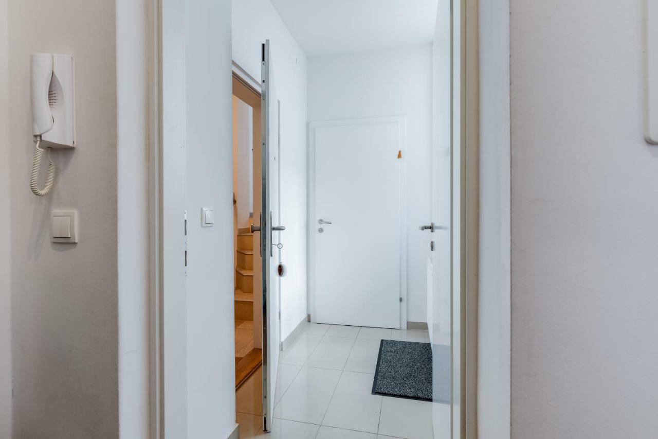 Modern Apartment
