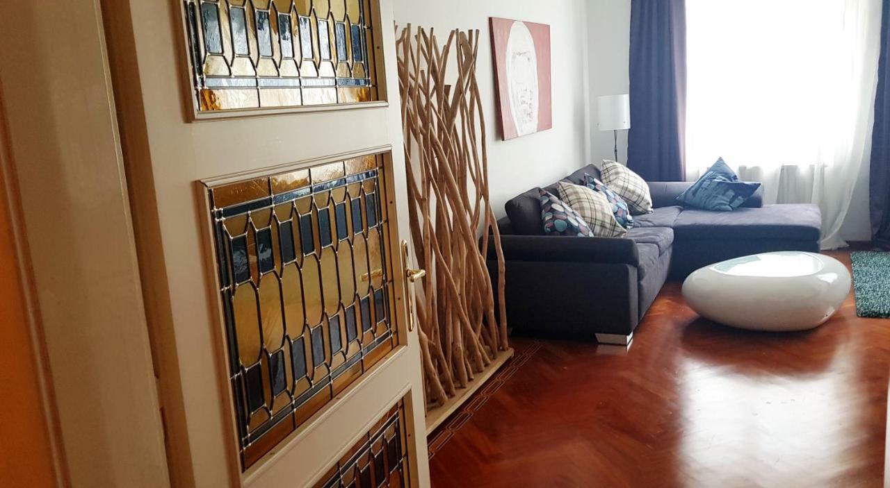 The Kolin Grand Downtown Apartamento