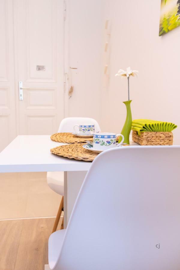Radiant Premium - Fünfhaus Apartment