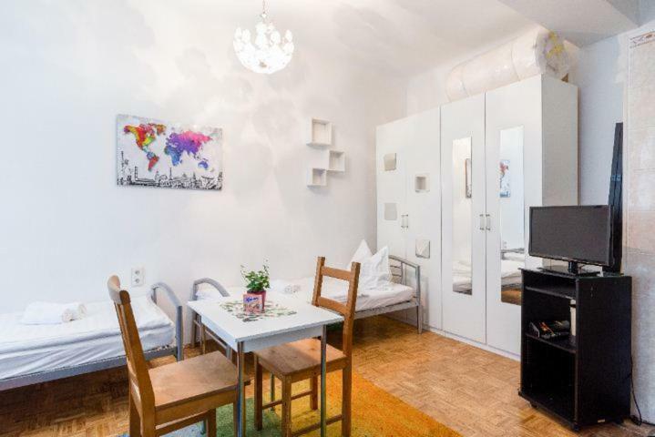 Contactless Check-in Located Netflix&nespresso Homestay