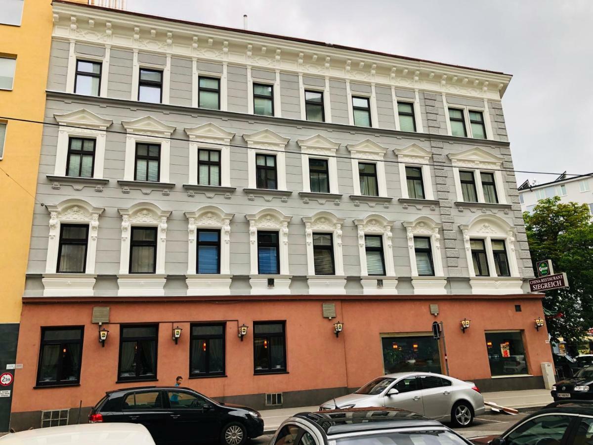 Apartment Near Subway Station 2 *