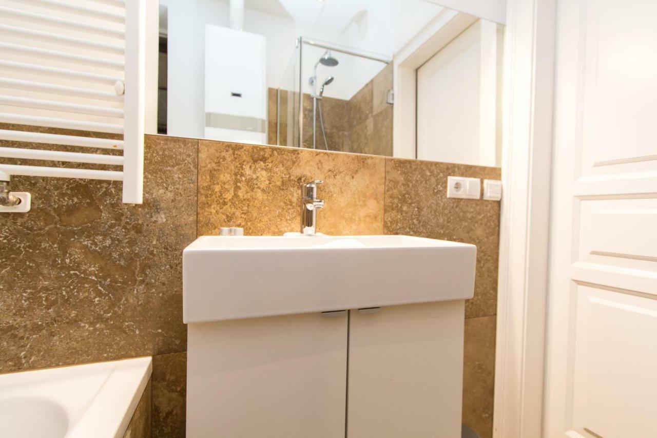 Apartment Design I Contactless Check-in *