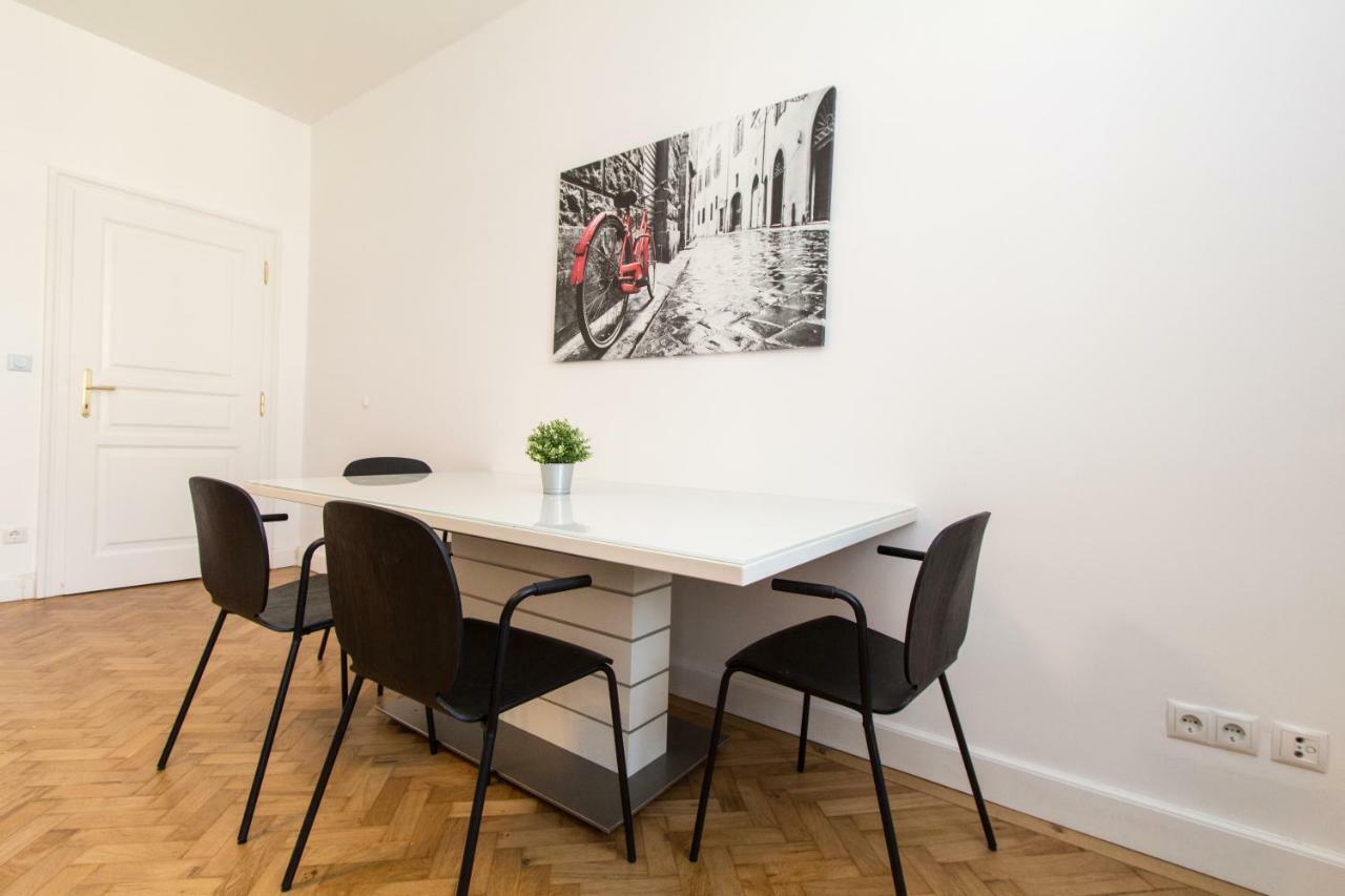 Apartment Design I Contactless Check-in *
