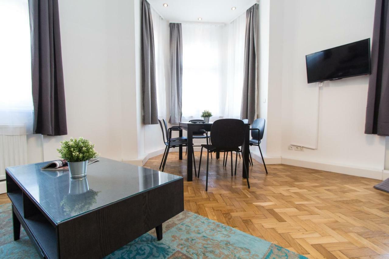 Apartment Design I Contactless Check-in *