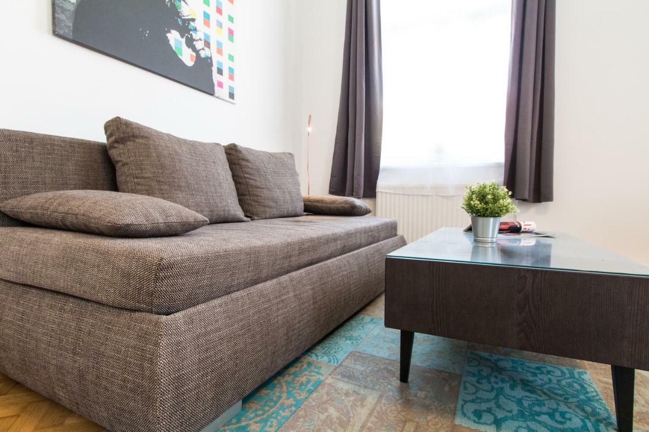 Apartment Design I Contactless Check-in