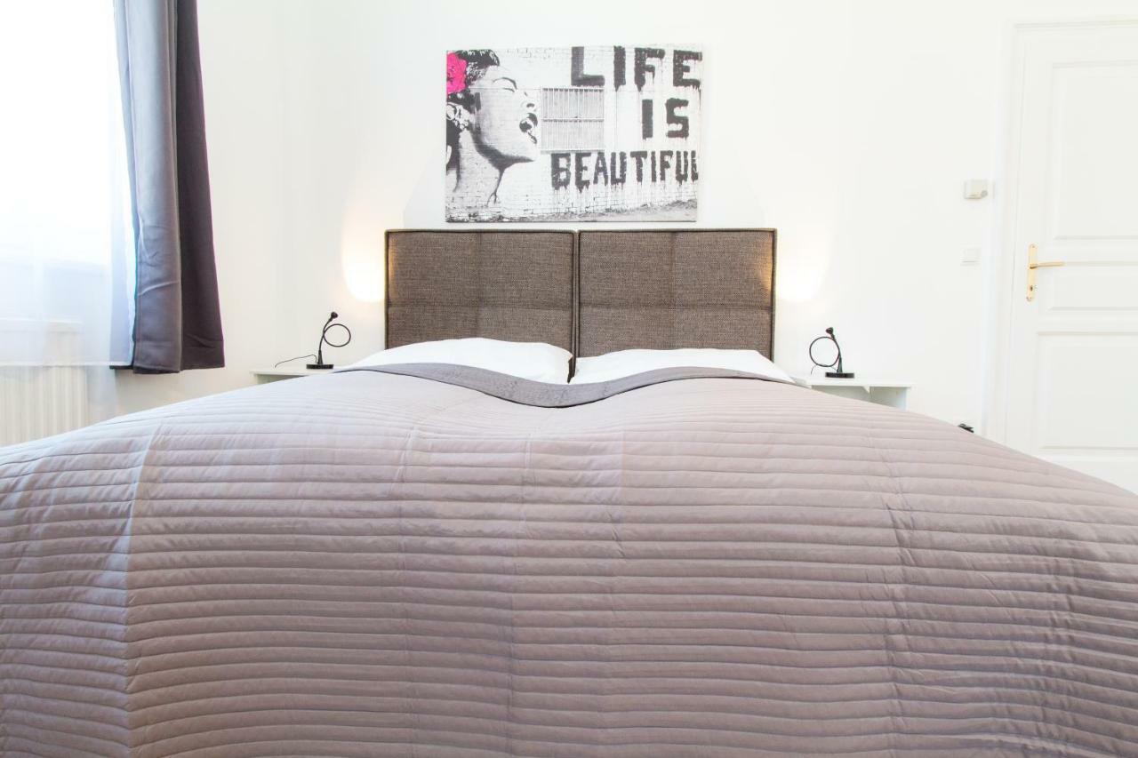 Design I Contactless Check-in Apartment Vienna