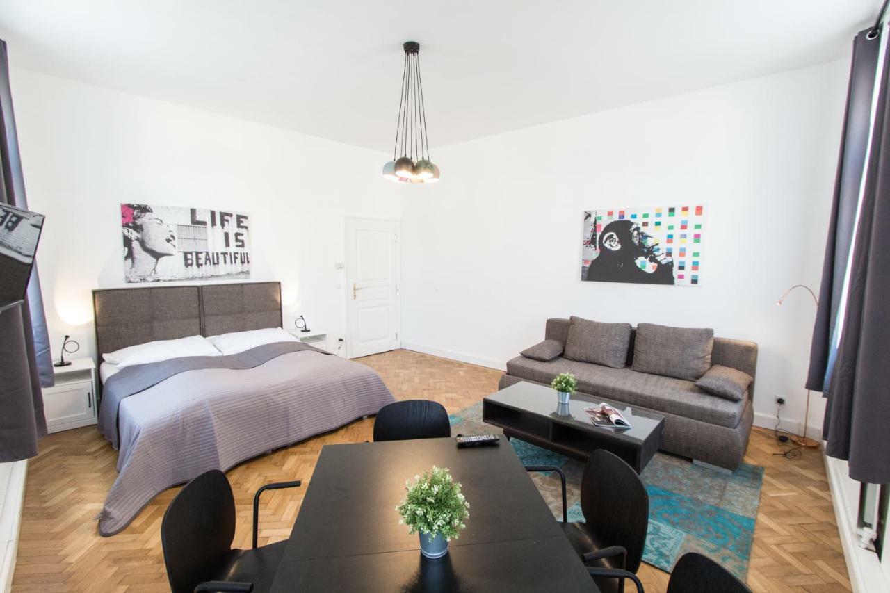 Apartment Design I Contactless Check-in *