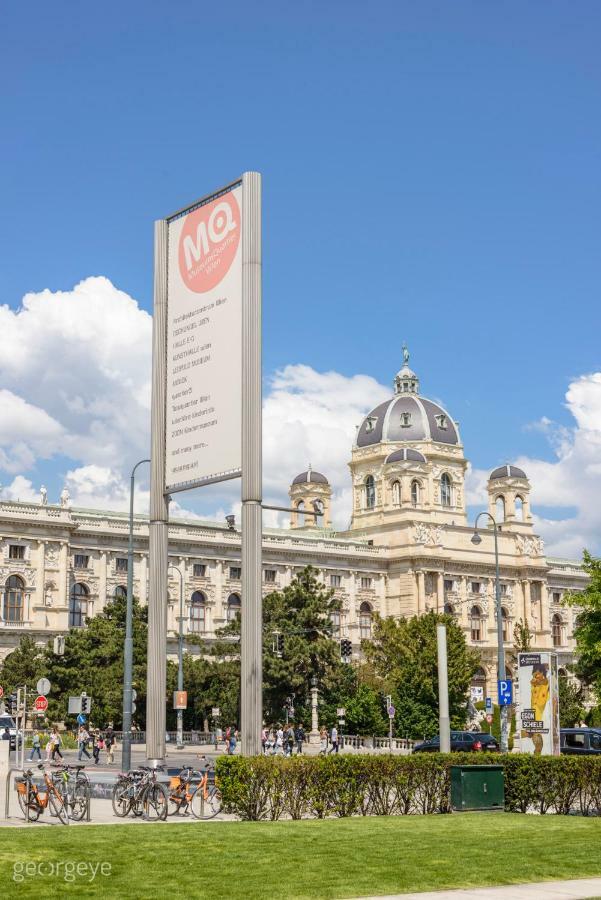 Tiny Hideaway * Vienna