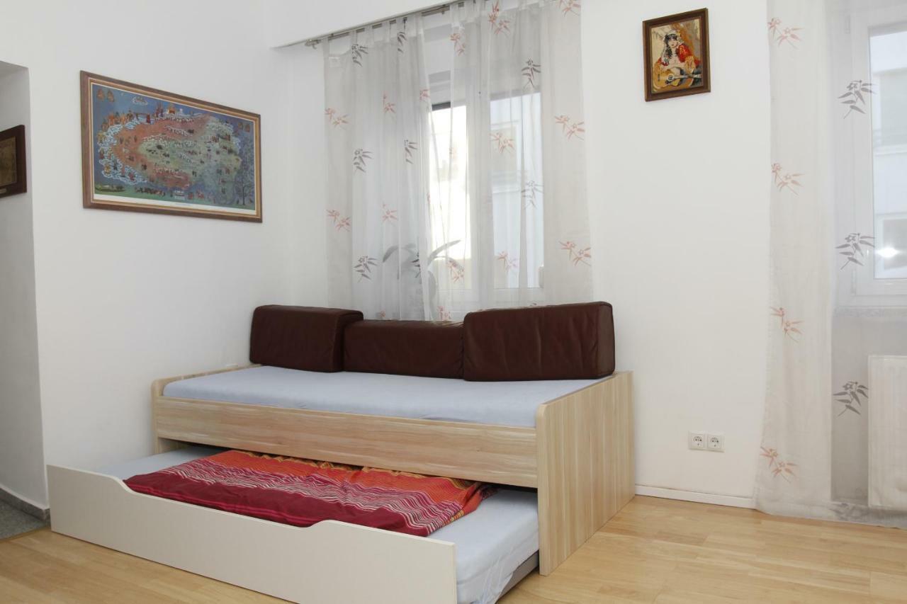 Stay-in 23 Apartment