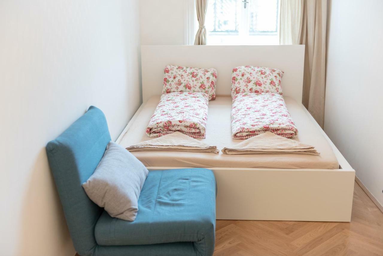 Apartment Living - Margareten *