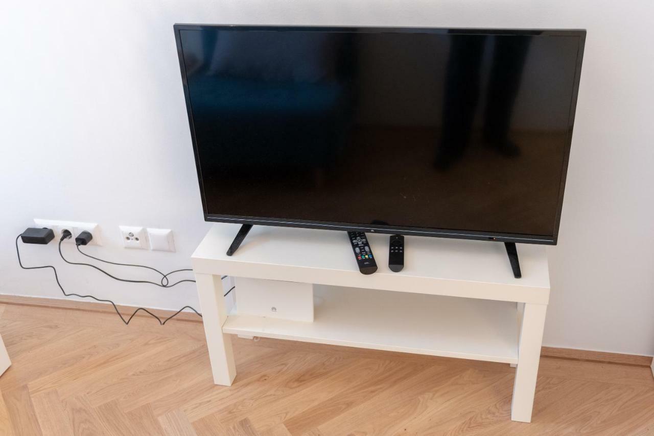 Living - Margareten Apartment