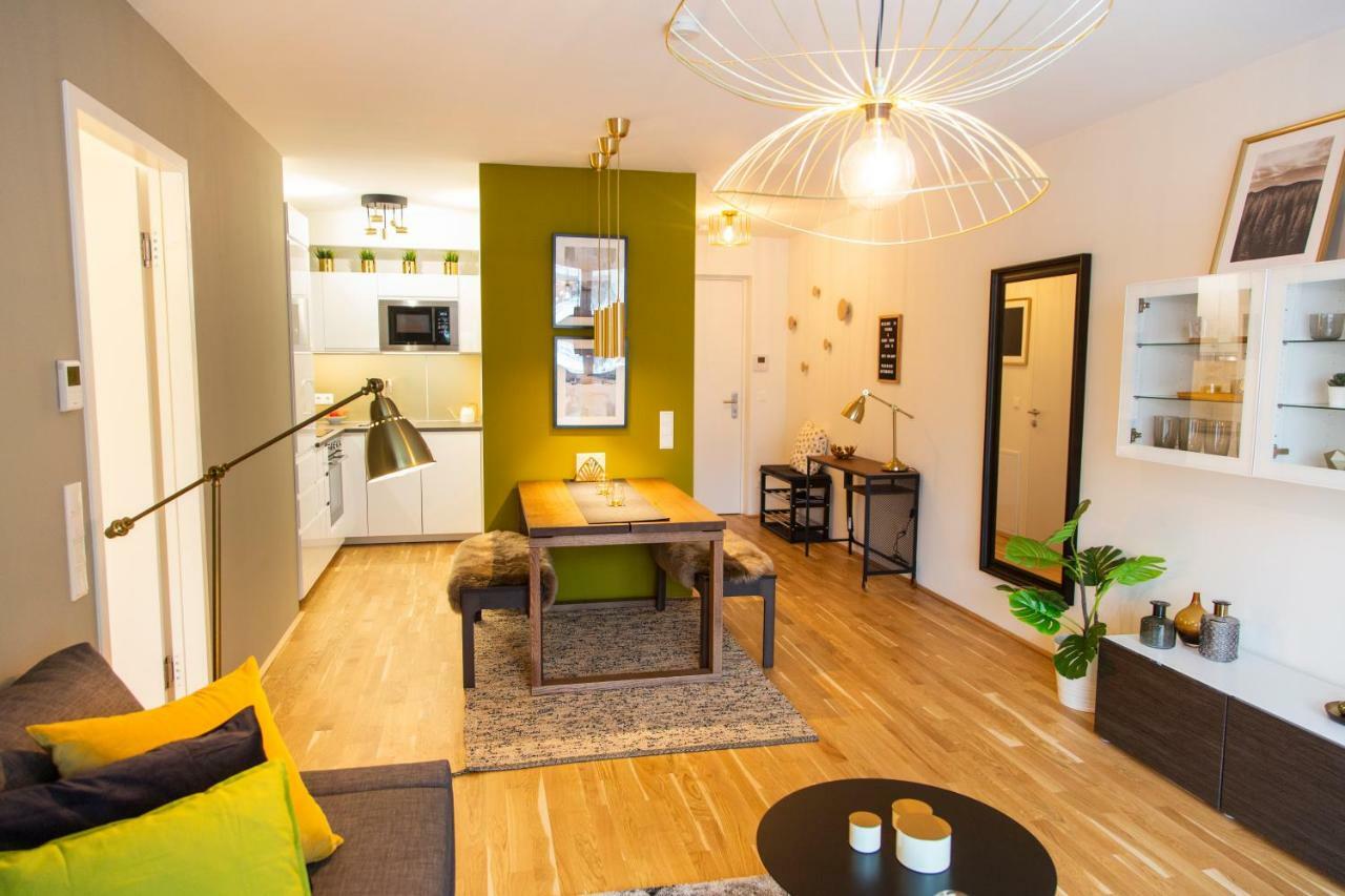 Cozy & Cool * 5 Min To City Center