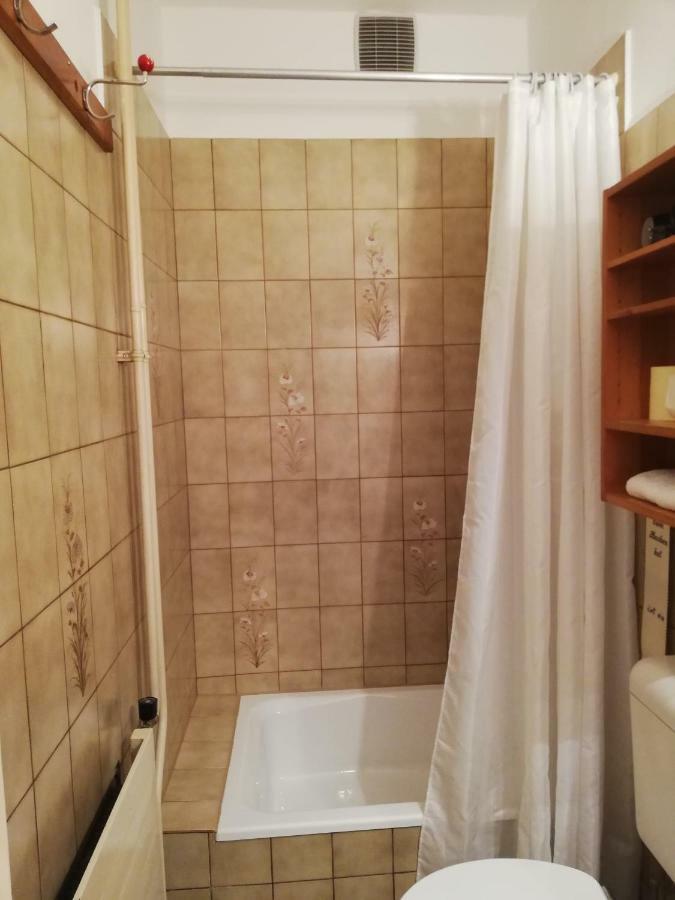 Manuela Eckert Apartment
