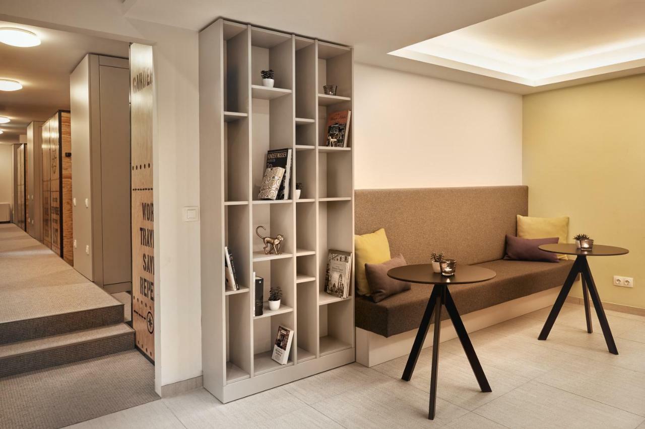 Hotel H+