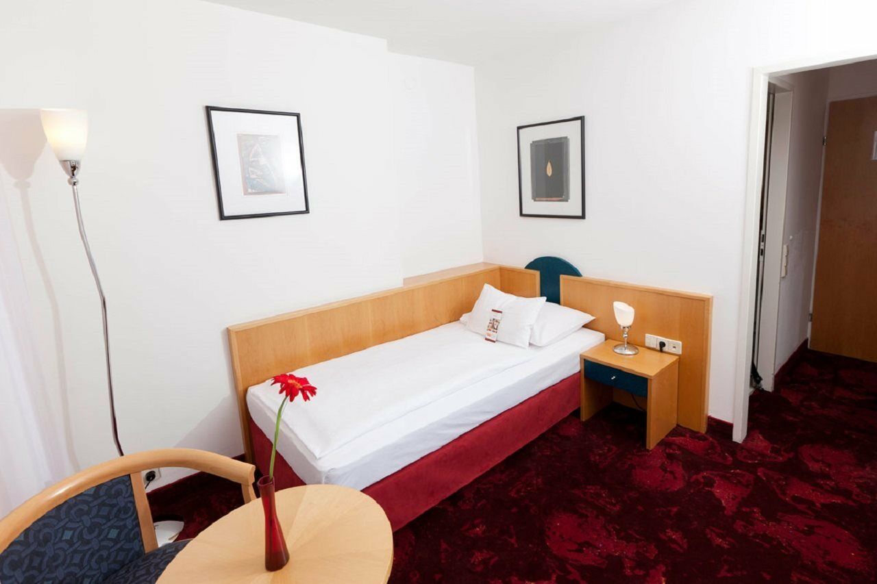 Boltzmann Hotel 4*
