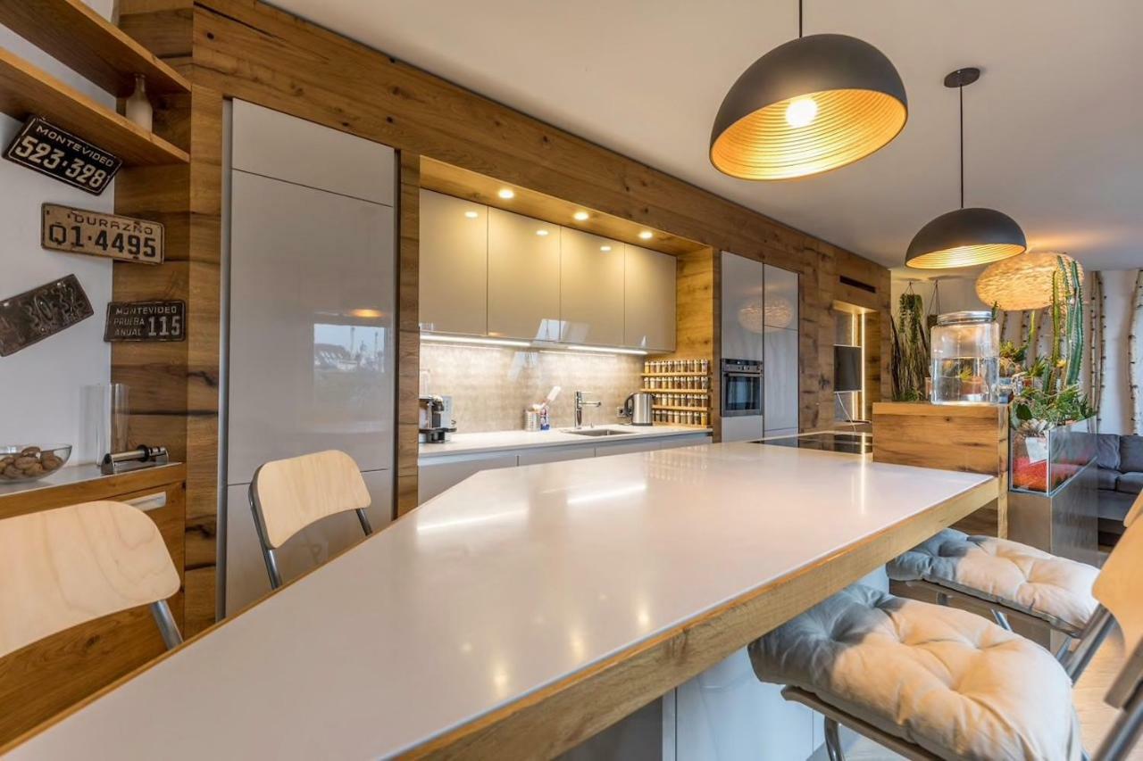 Exclusive Penthouse Apartment *