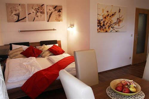 Apartmenthaus Hietzing I Contactless Check-in Wien