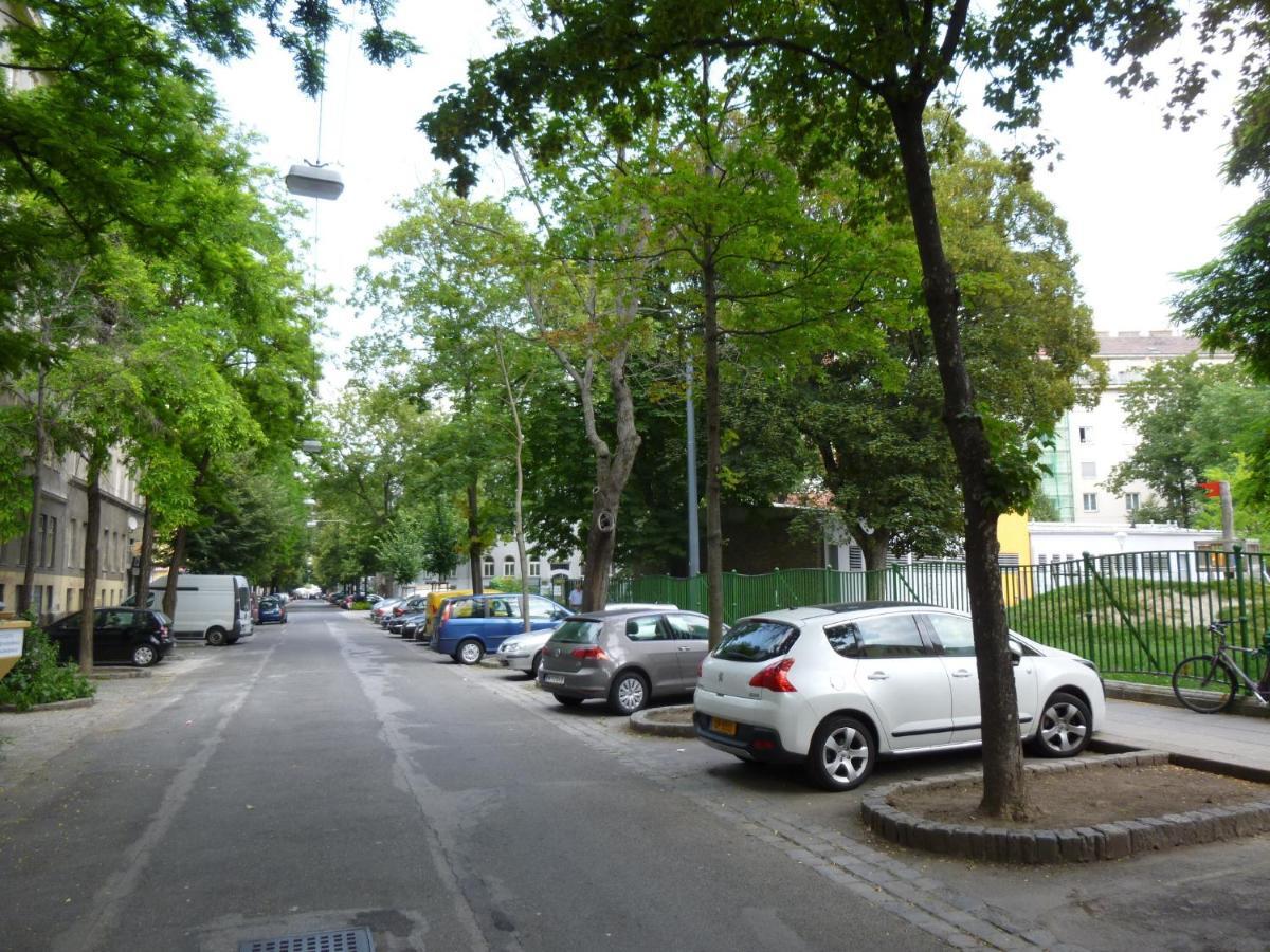 Maximillian Vienna