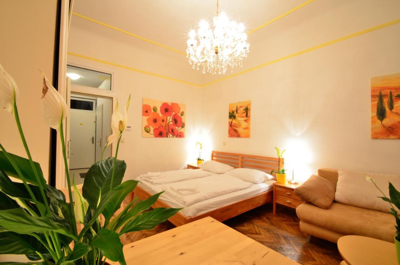 Ajo Messe - Contactless Check In Aparthotel Vienna