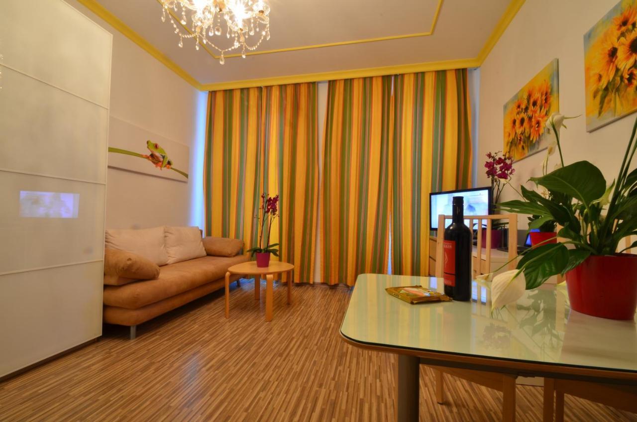 Ajo Messe - Contactless Check In Aparthotel
