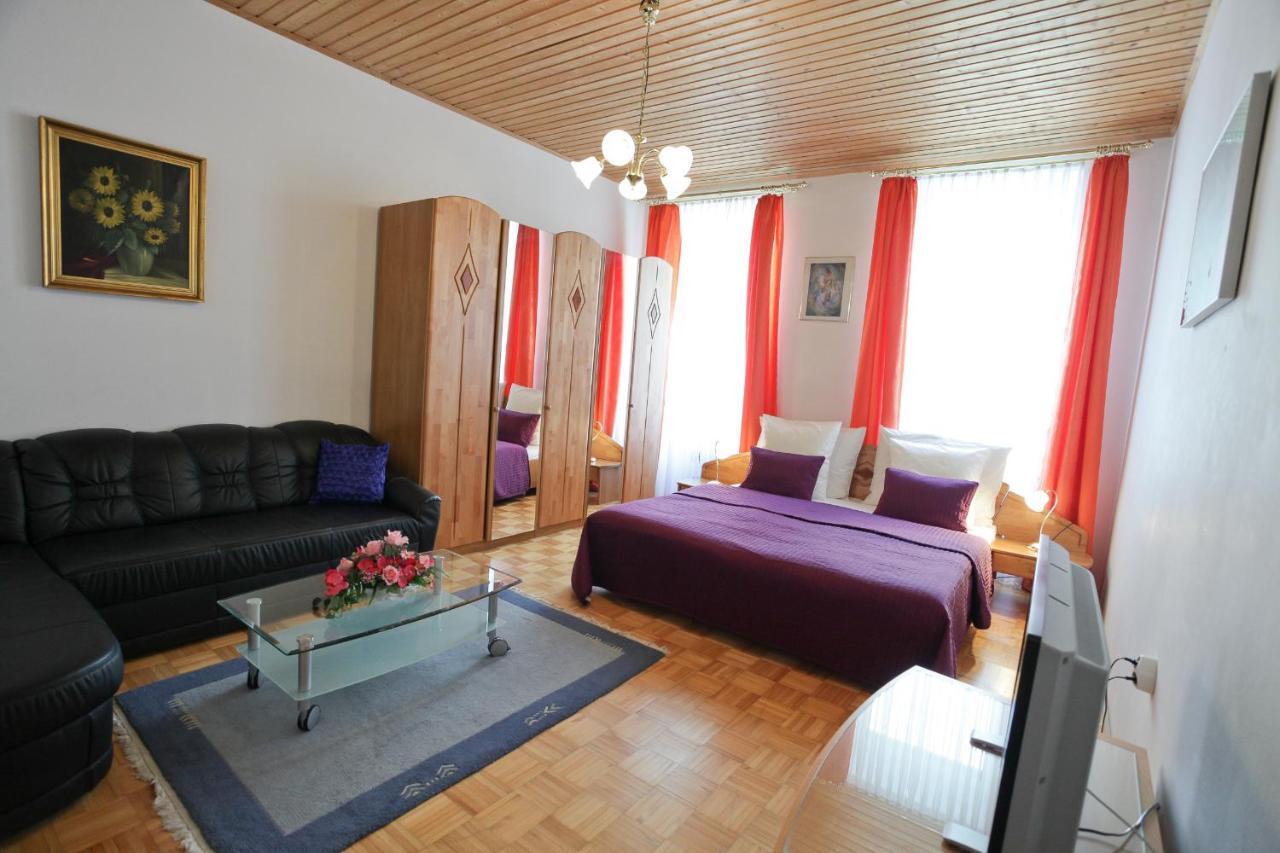 Classic Apartment I Close To Main Station I 10 Minutes To Belvedere