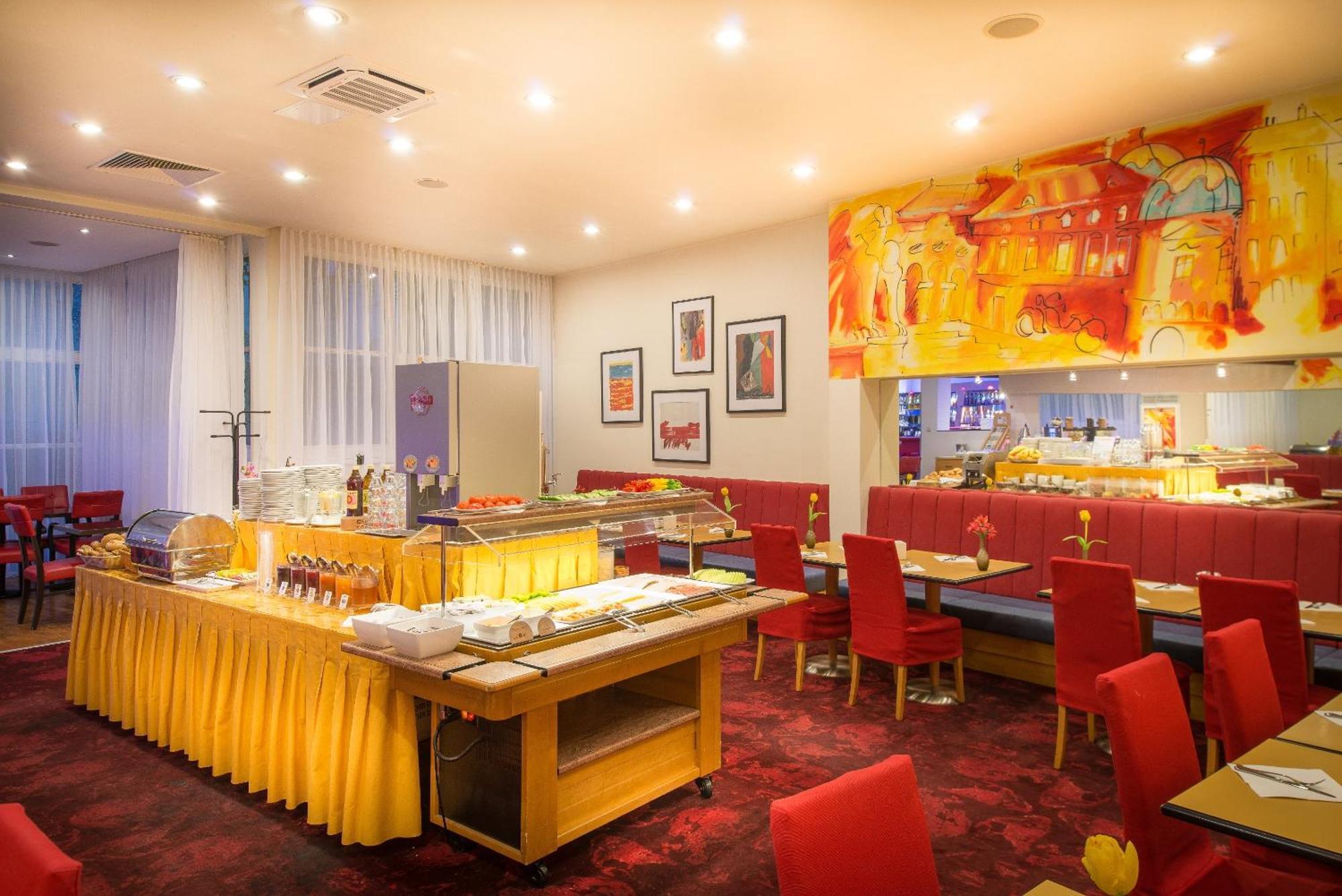 Boltzmann Hotel 4*